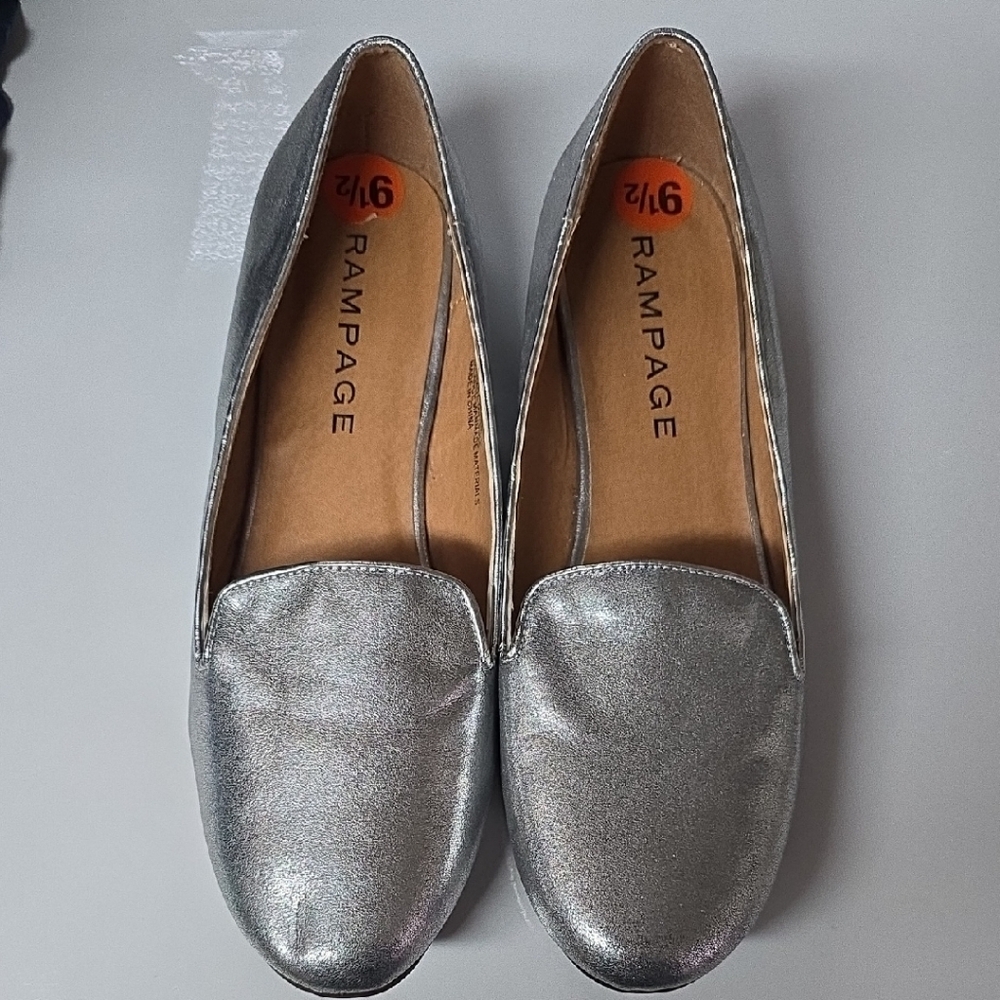 Rampage Silver Metallic Flats Loafers